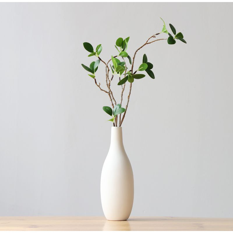 Minimalist White Ceramic Vase – Matte Porcelain